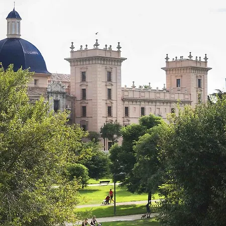 Living Valencia - Jardin Del Turia Valencia